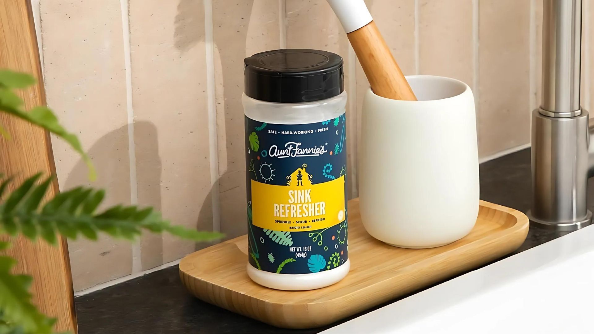 15 Cleaning Products From Amazon Canada That’ll Leave Every Inch Of Your Home Sparkling