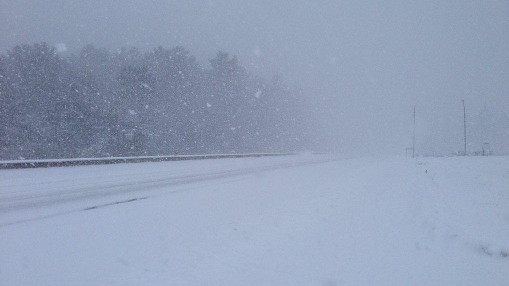 Snowfall warnings in northern Ontario, 15 cm expected