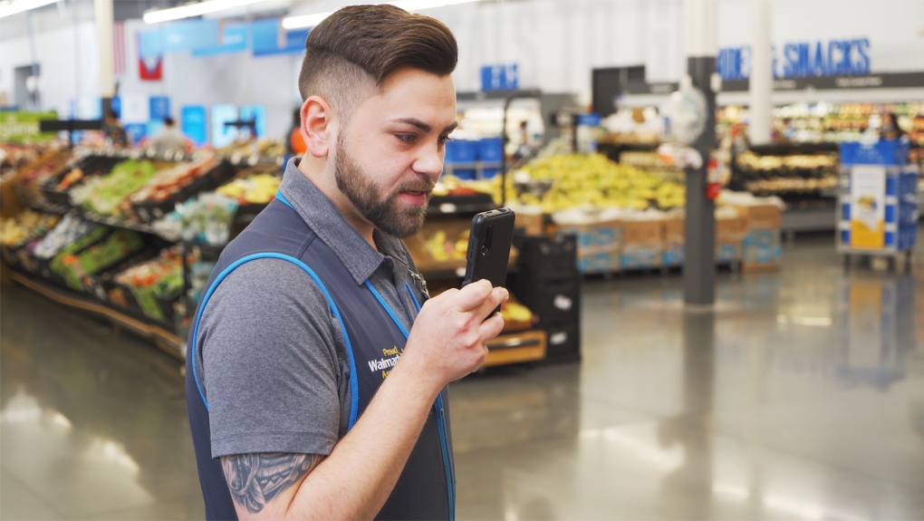 Walmart gives 740,000 U.S. associates a free Samsung smartphone