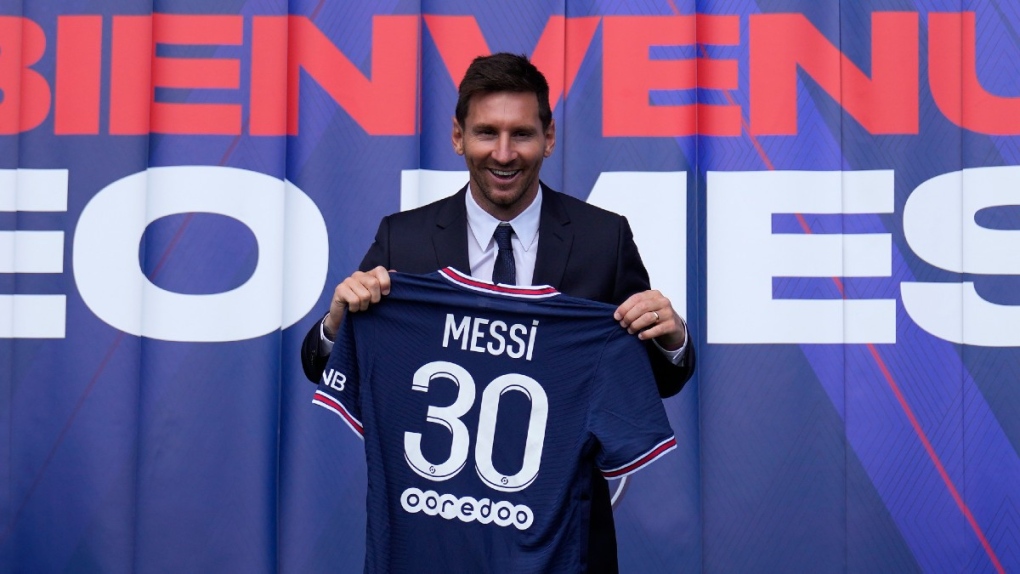 lionel-messi-eyes-champions-league-trophy-with-psg