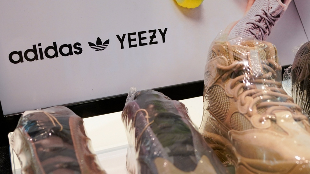 Du bliver bedre formel Mob Yeezy shoes pile in warehouses since split with Ye | CTV News