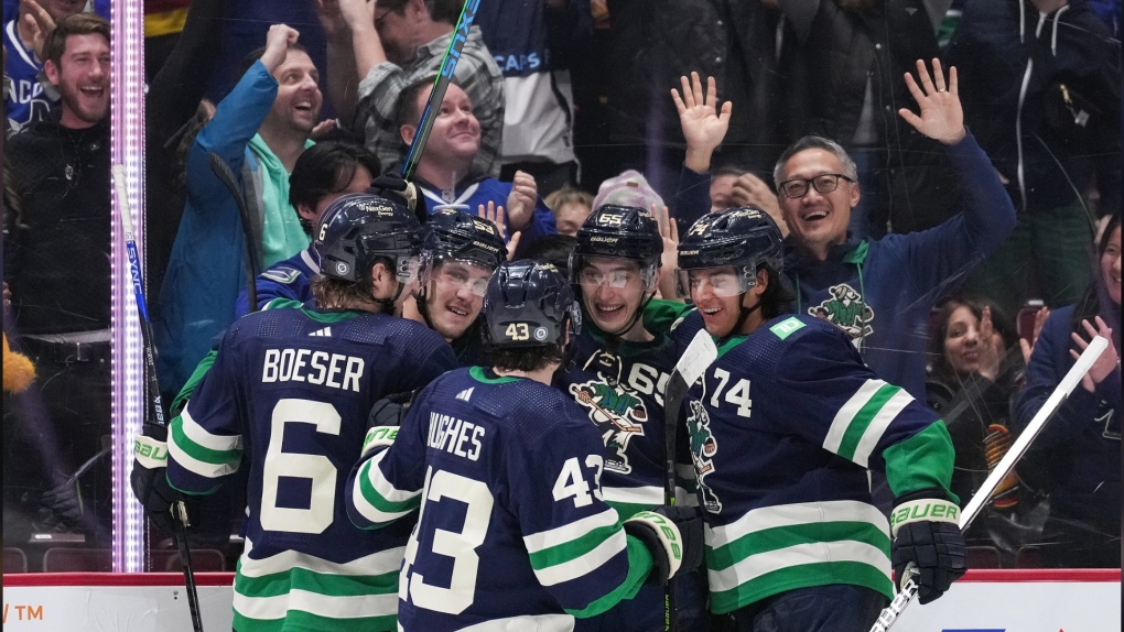 Canucks Sink Sharks 6-2 | CTV News