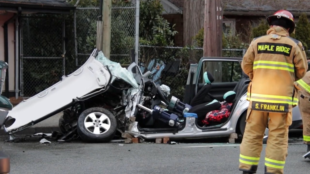 3 taken to hospital in multi-vehicle crash in Maple Ridge