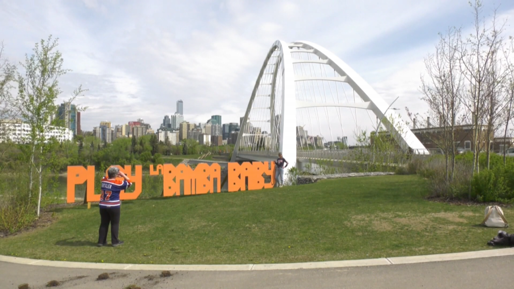 Giant Play La Bamba Baby Shows Up At Walterdale Bridge Ctv News