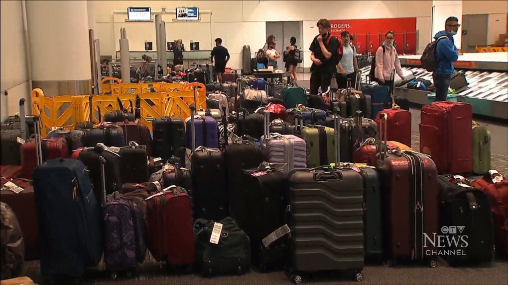 Air travel: Consider luggage trackers, experts say | CTV News