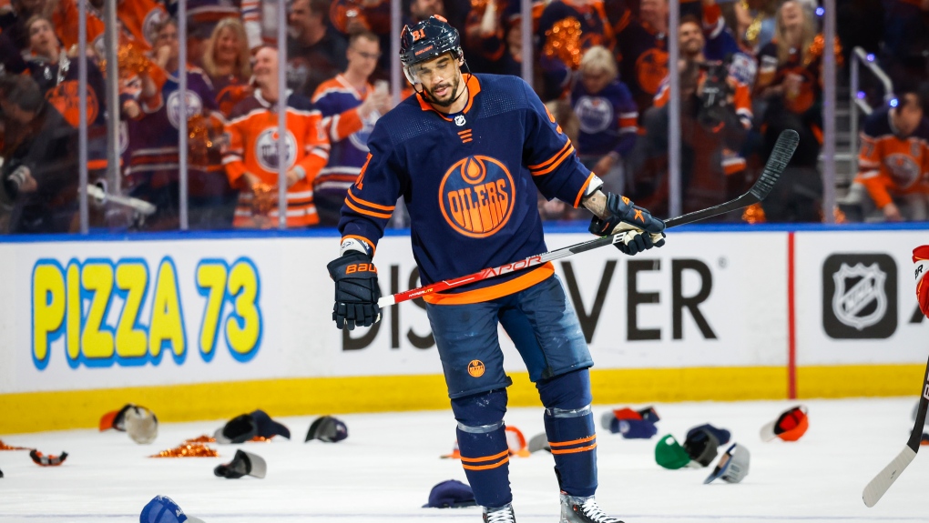Evander Kane signs seven-year deal to stay with San Jose - The