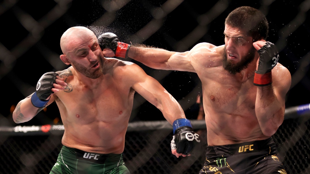 Makhachev beats Volkanovski to defend UFC lightweight title | CTV News