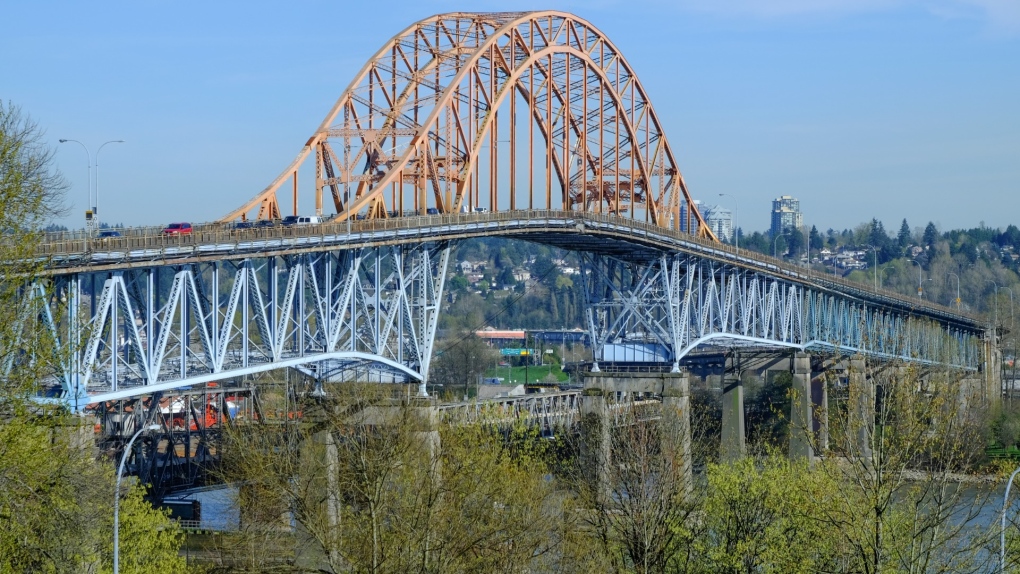 Pattullo Bridge to close in one direction overnight Friday and Saturday