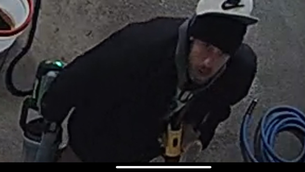 Windsor Police Seek Suspect In South Windsor Robbery | CTV News