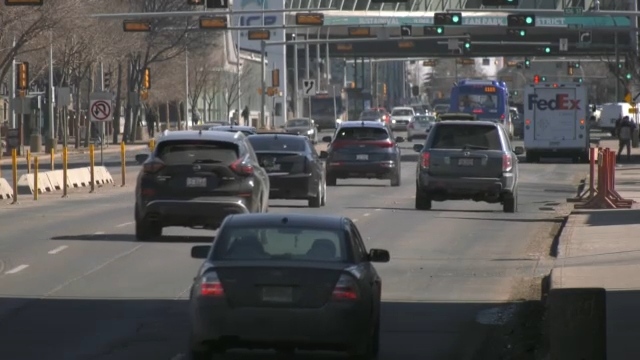 Pothole season starts, expert gives tips to avoid damage | CTV News