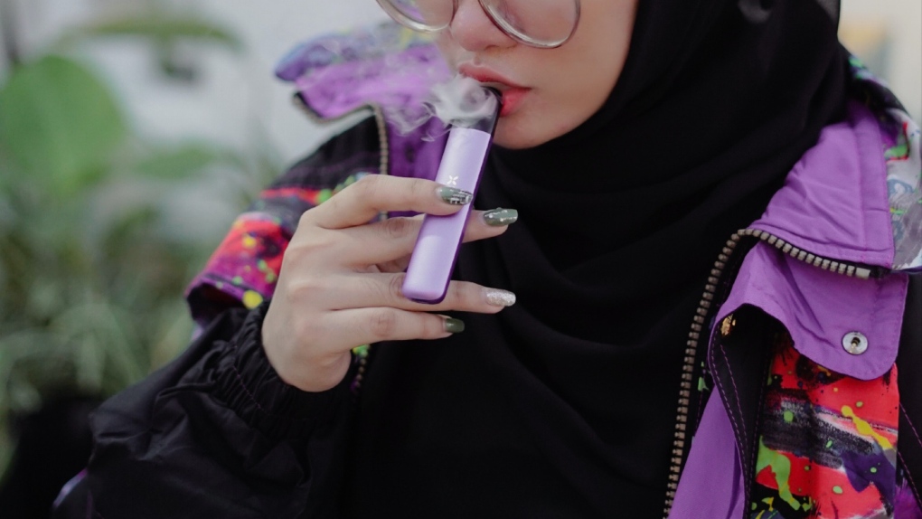 Vaping among high school students dropped to 24 per cent, says Health Canada
