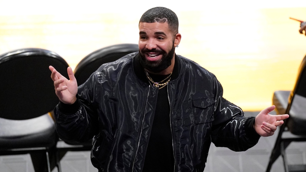 Drake Was In Las Vegas & Told Fans His New Album Is On The Way
