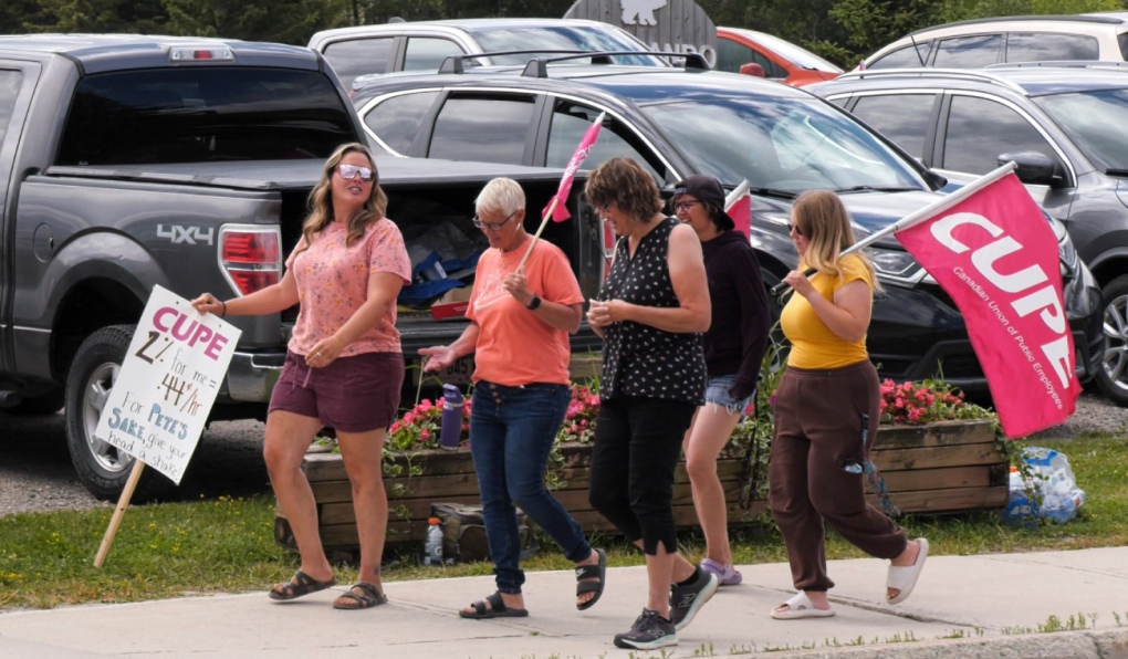 As strike continues, incident on the picket line in Cochrane under investigation