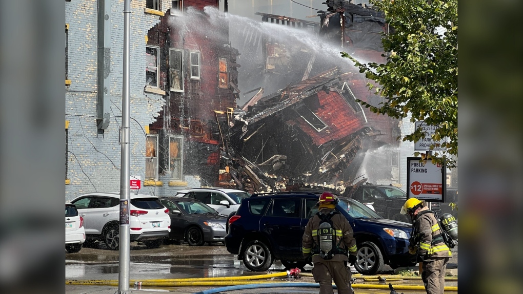 Fire destroys Winnipeg's Windsor Hotel