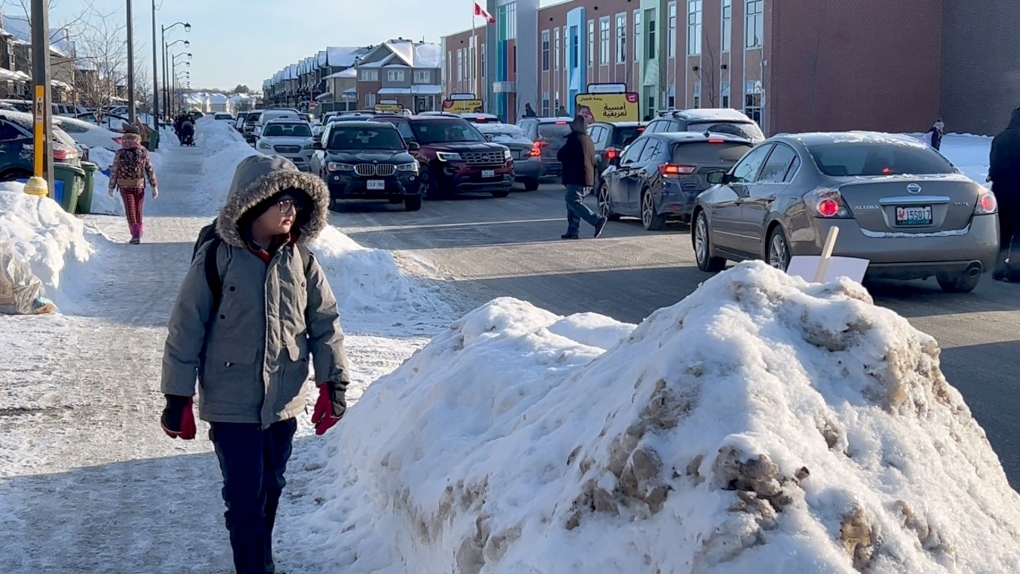 Parents at new Barrhaven school worried about unsafe conditions and congestion