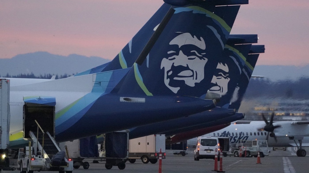 Alaskan plane lands safely after windows blows out