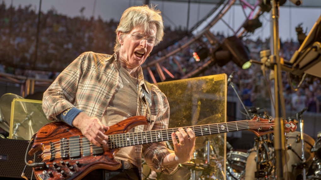 Phil Lesh, founding member of Grateful Dead and influential bassist, has died at 84