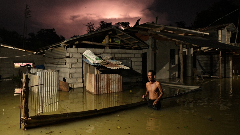 Typhoon Toraji batters Philippines, displaces thousands more