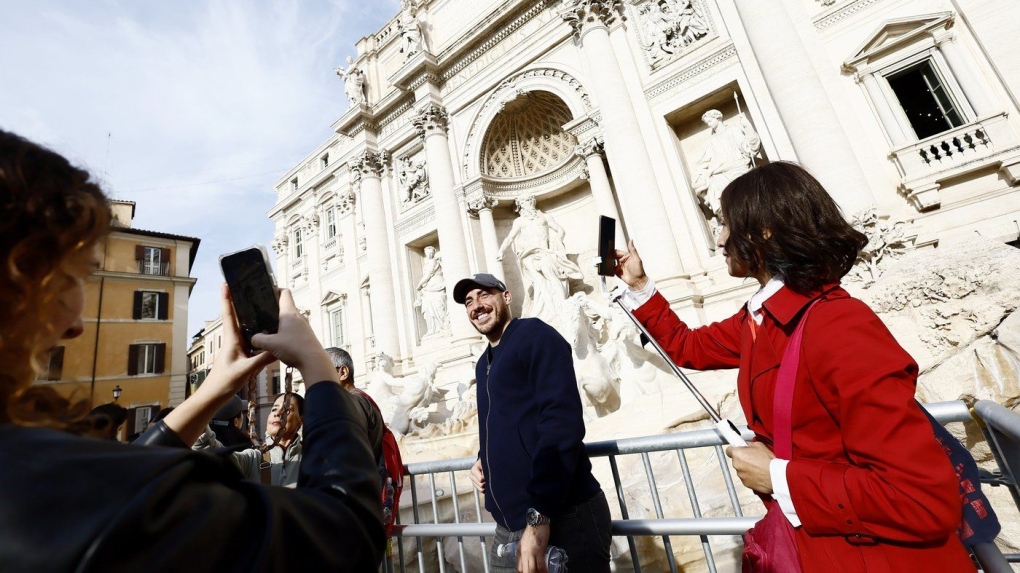 Tourists in Rome’s Trevi Fountain can’t toss coins