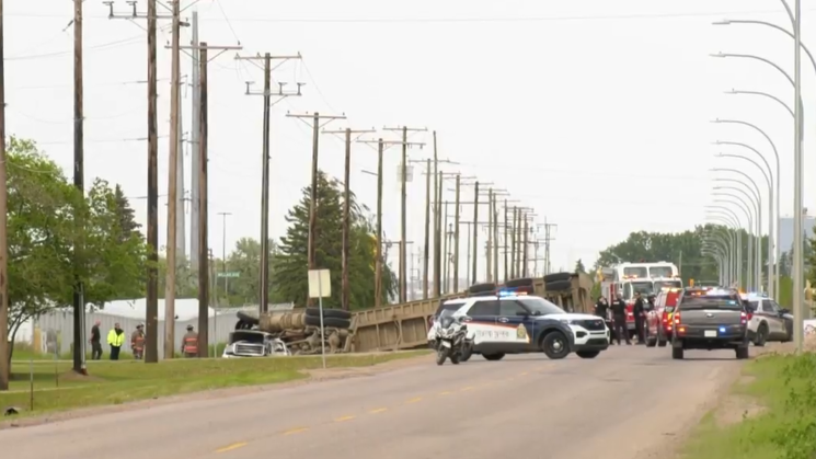 Motor vehicle collision shuts down Millar Ave and 71st St. E. in Saskatoon | CTV News