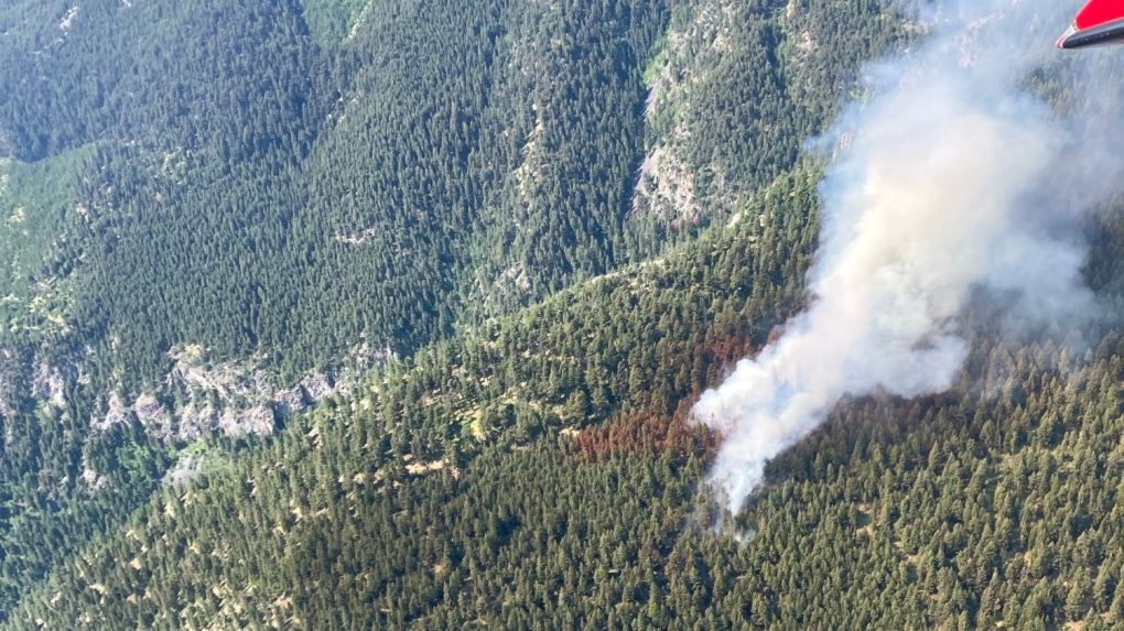 B.C. crews battling cluster of new wildfires in Lillooet area