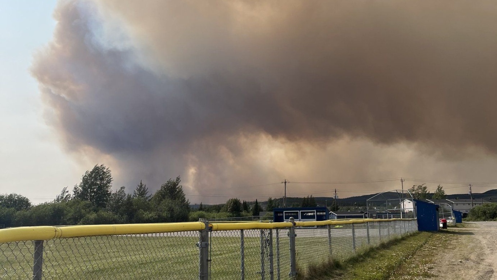 Wildfire news: Labrador City essential workers can return