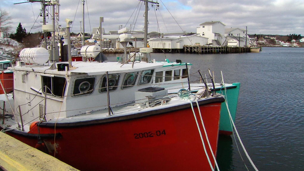 N.S. town awaits word on fate of 5 missing fishermen