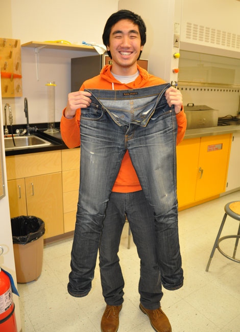 Not washing jeans for 15 months safe | CTV News