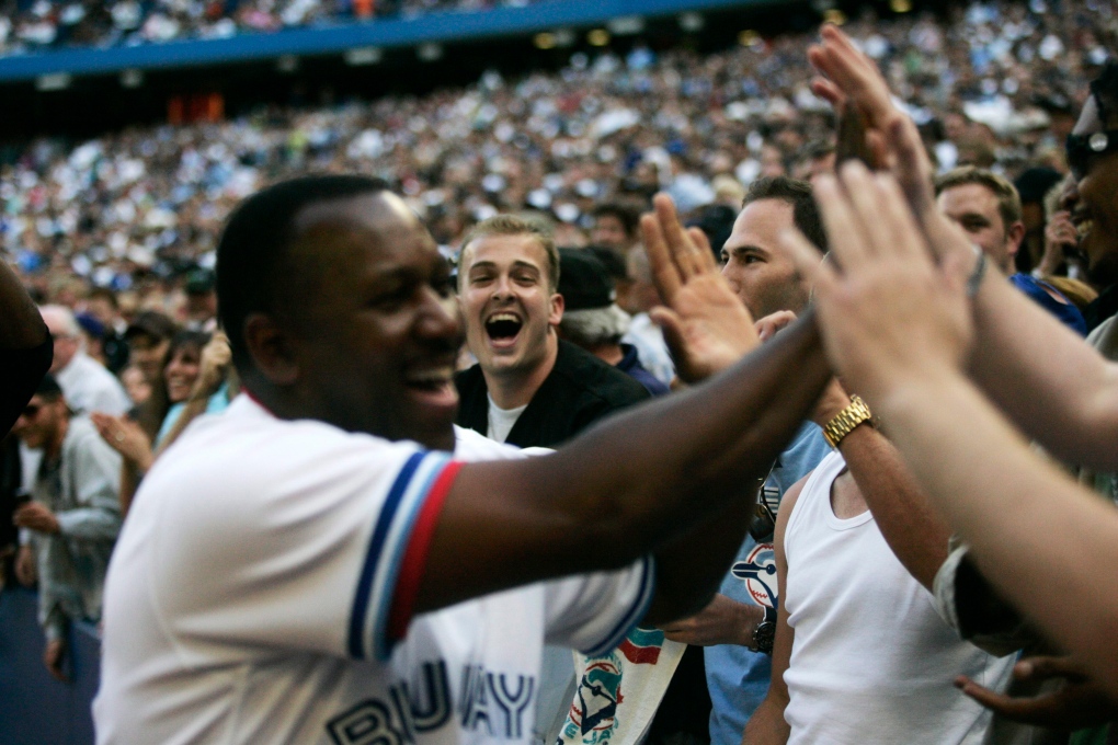 Joe Carter to 2013 Blue Jays: Don't get caught up in the hype