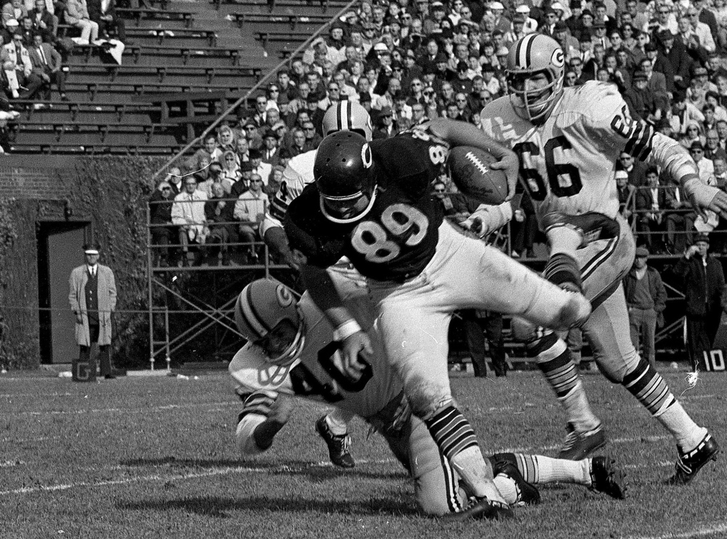 Chicago Bears to retire Mike Ditka's No. 89 – Twin Cities