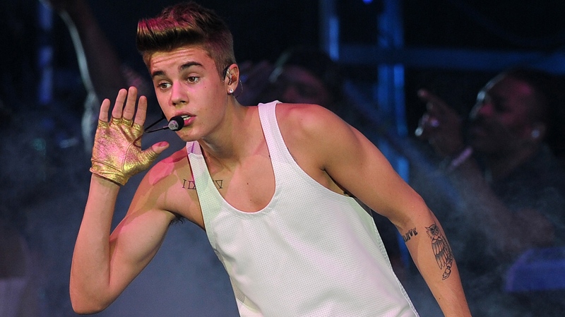 Police probe Bieber for reckless driving