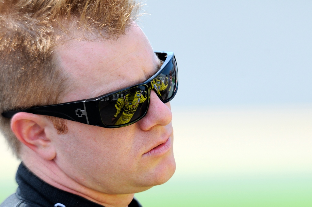 Jason Leffler dies after NASCAR crash