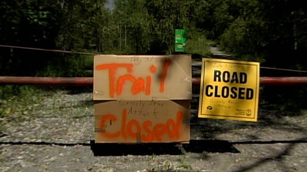 B.C. Hikers Narrowly Escape Grizzly Bear Attack | CTV News