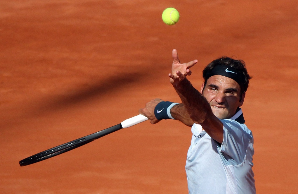 Roger Federer beats Florian Mayer, places in Hamburg semifinals | CTV News