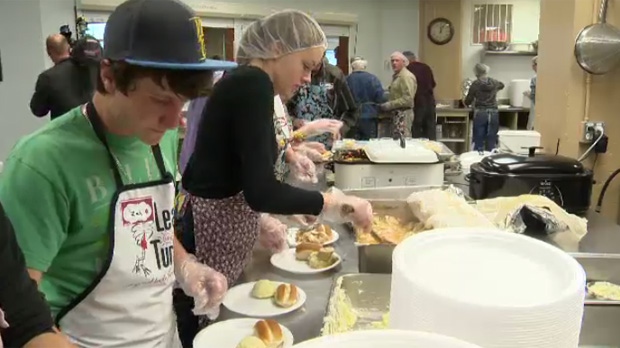 Siloam Mission Thanksgiving dinner sets new record