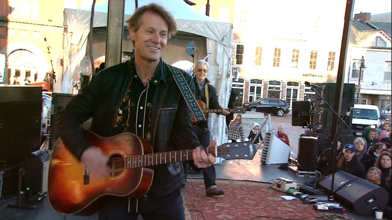 Blue Rodeo's live performance on Canada AM