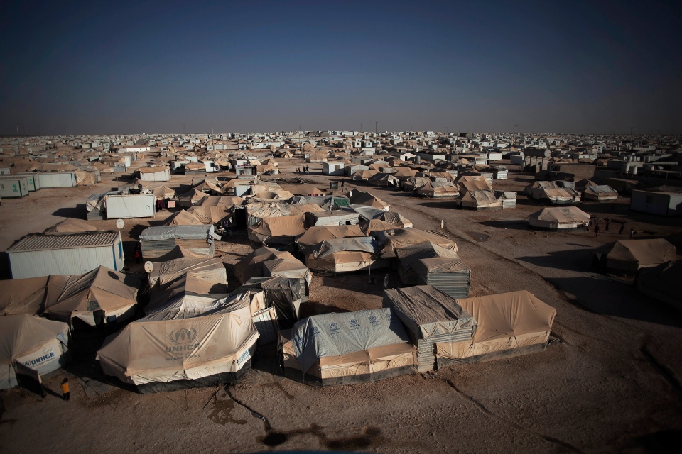 Sprawling shantytown for Syrian refugees to be transformed into ...