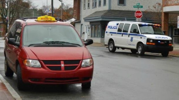 Dartmouth taxi robbed