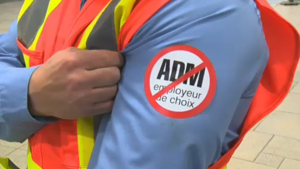 A worker at aerports de montreal