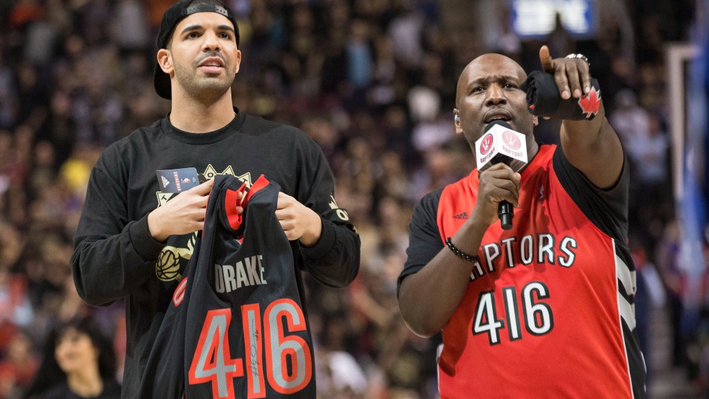 Hip-hop star Drake makes fashionable appearance at Raptors' game | CTV News