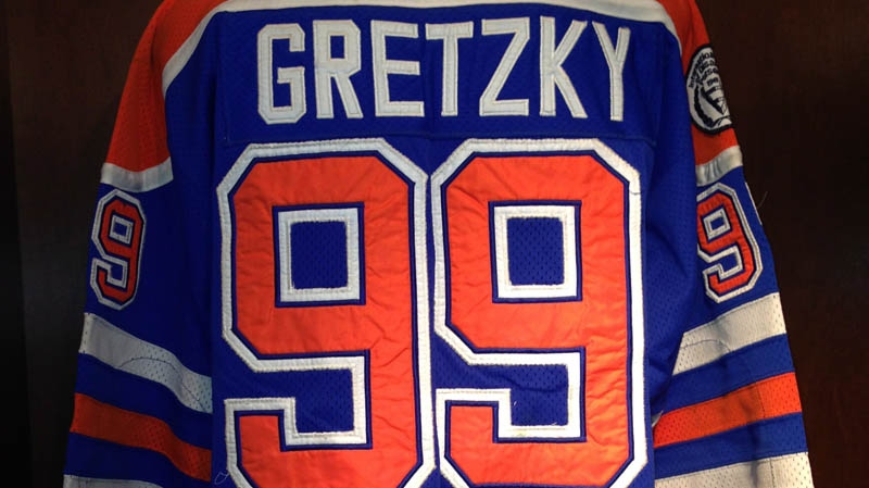 Gretzky jersey could fetch $250K at Montreal auction