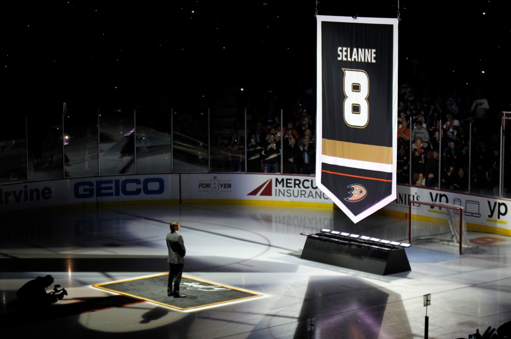 Teemu Forever: Ducks retire Selanne's jersey in emotional ceremony | CTV  News