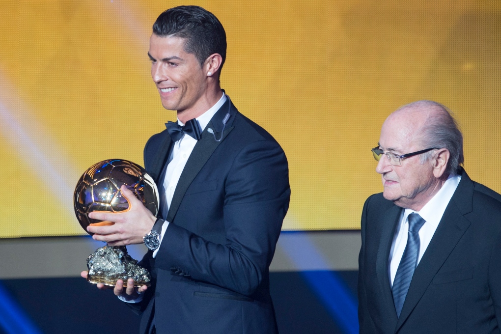 Cristiano Ronaldo wins FIFA Ballon d'Or award for 2014 | CTV News
