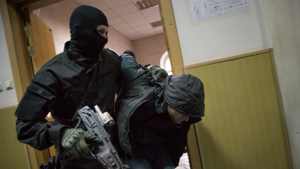 Russian Court Charges 2 Detains 3 Others In Boris Nemtsov Killing