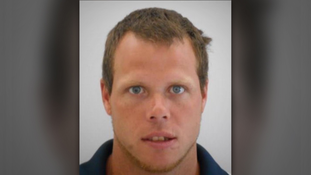 Police seek missing federal offender