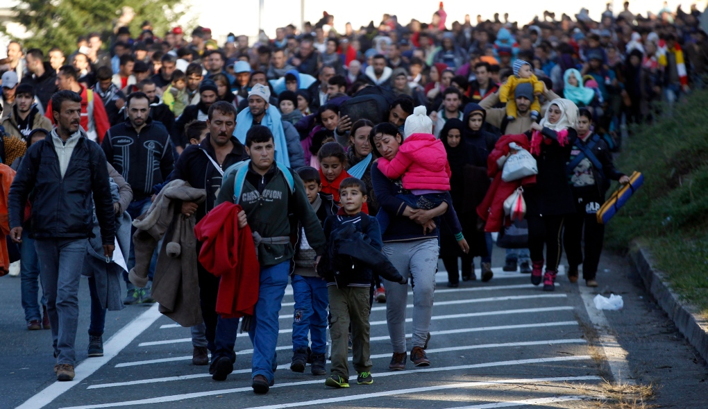 Refugees flood into Slovenia ahead of European crisis summit | CTV News