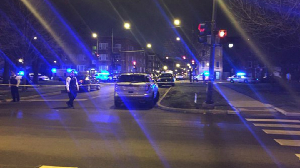 Three Chicago police officers hurt, suspect killed in shootout | CTV News