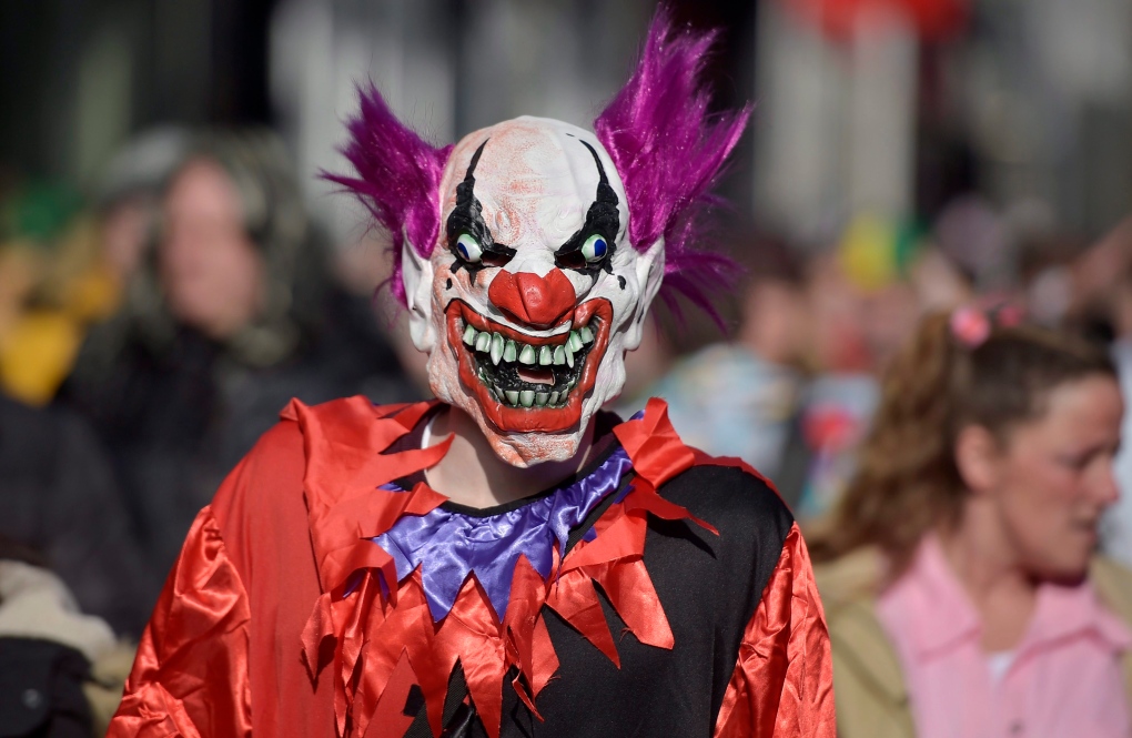 Why are people dressing as creepy clowns? | CTV News