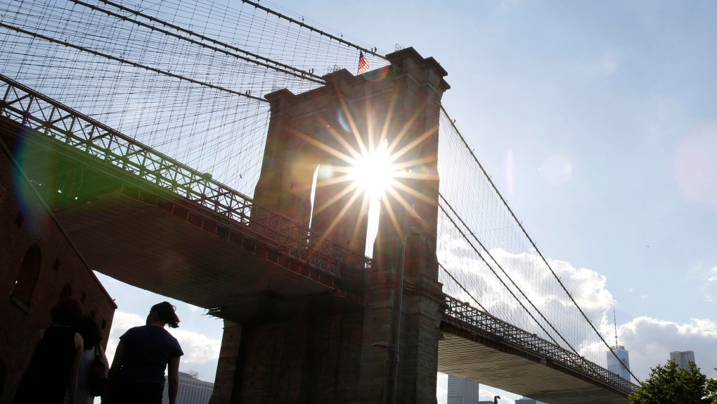 Brooklyn Bridge love locks