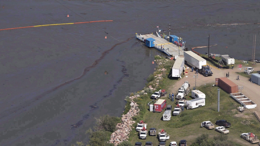 North Saskatchewan oil spill
